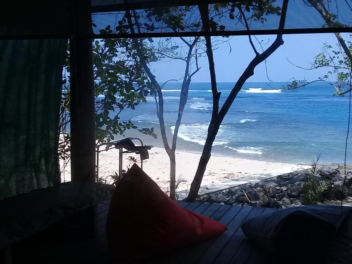 Hotel Castaway Surf Retreat 1 Sekongkang Exterior foto